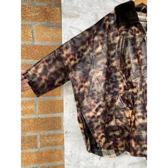 Vintage Revillon Sheared Mouton
Poncho | Dark Academia Fur Cape Jacket size 42 - Picture 3 of 13